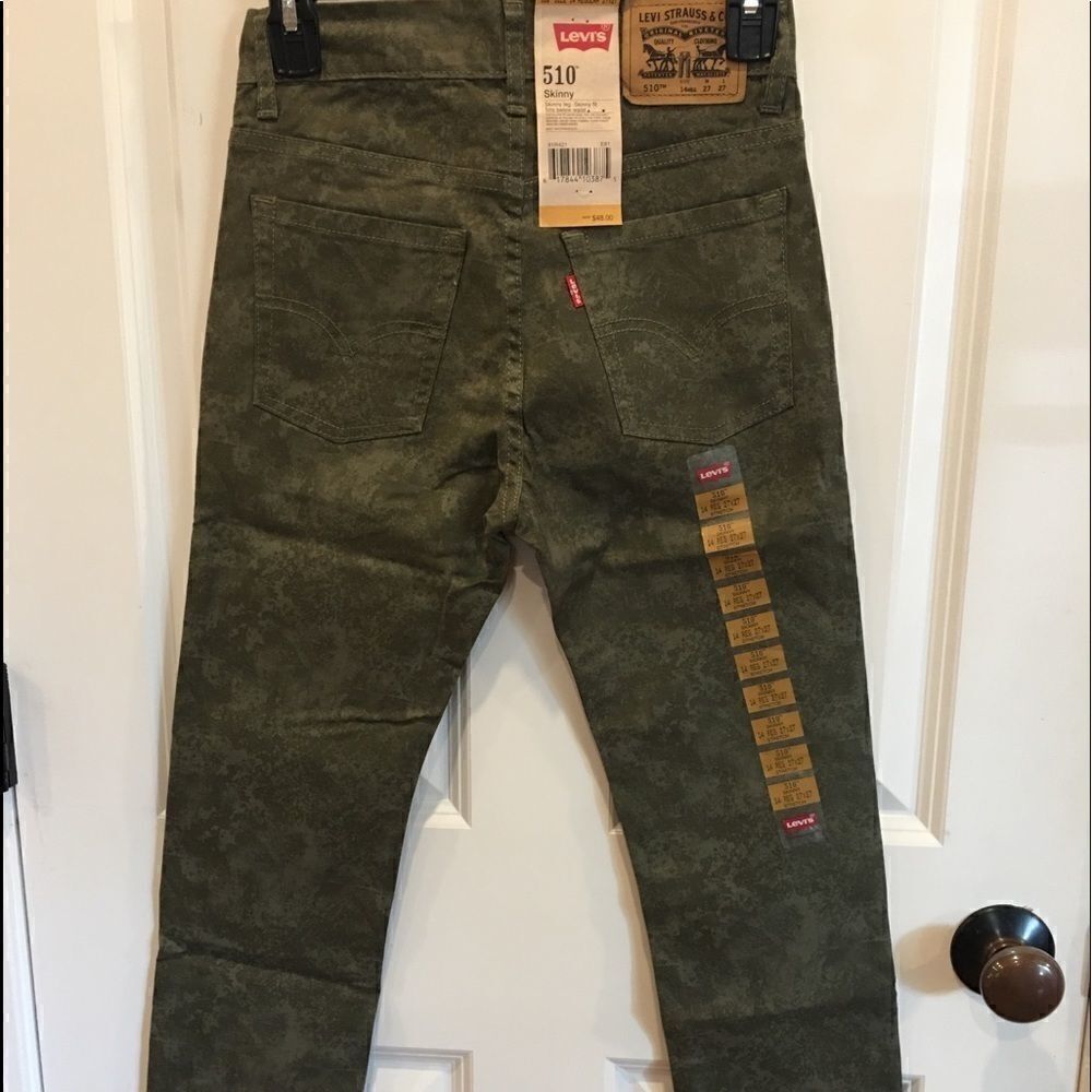 Levi’s Girls size 14 skinny fit green camo cargo jeans